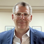 Dr Howard Stribbell